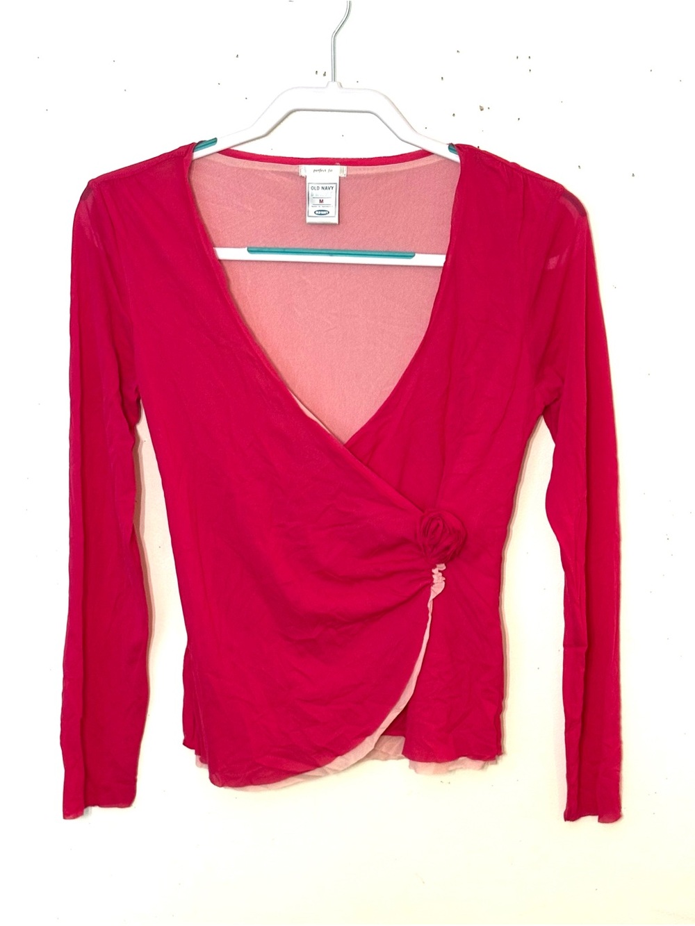 Old Navy Vintage Women's Bright Fuchsia Faux Wrap Long-Sleeve Top. Size M. GUC.